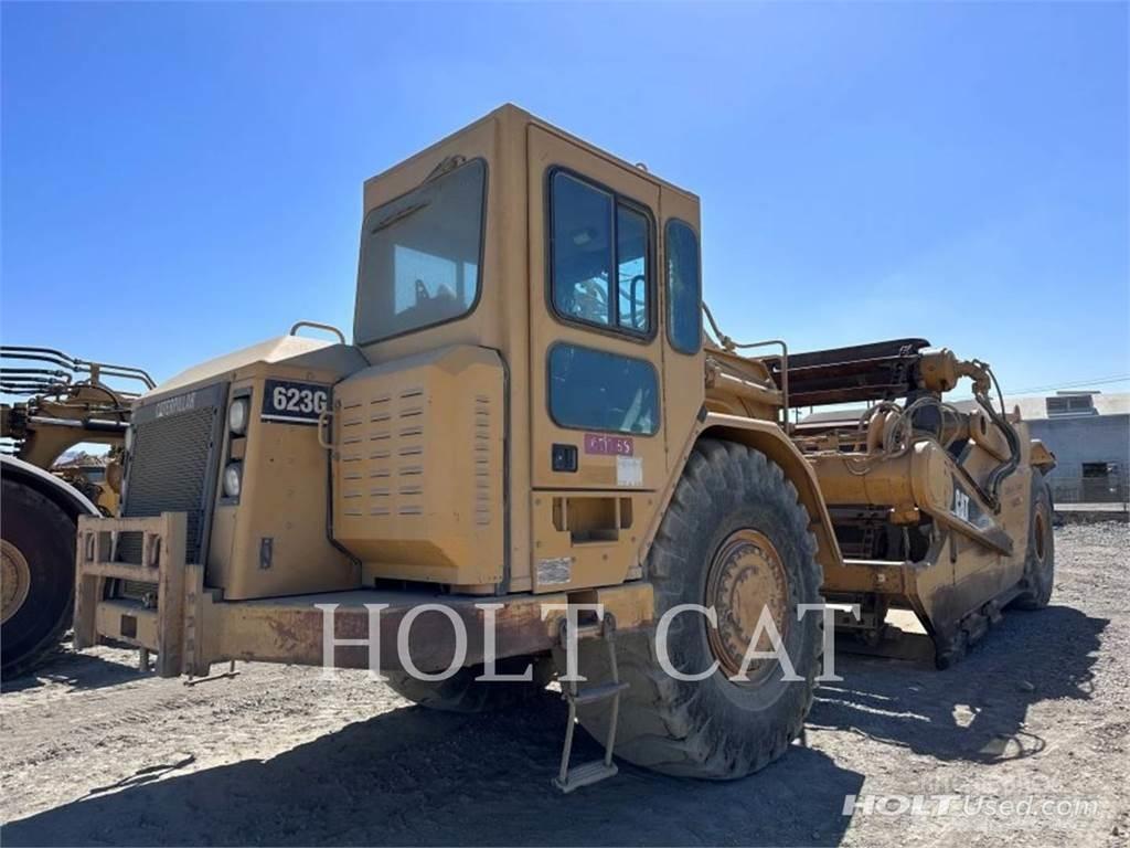 CAT 623G Skrejpre