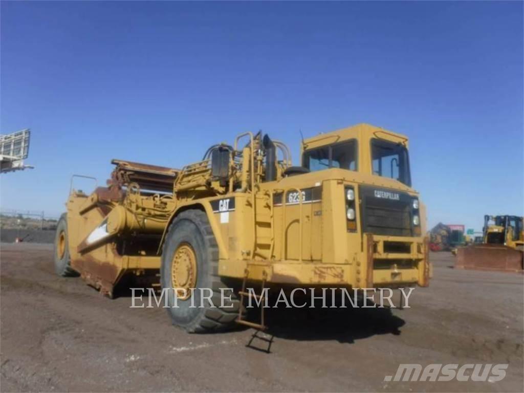 CAT 623G Skrejpre