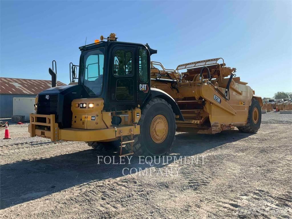 CAT 623K Skrejpre