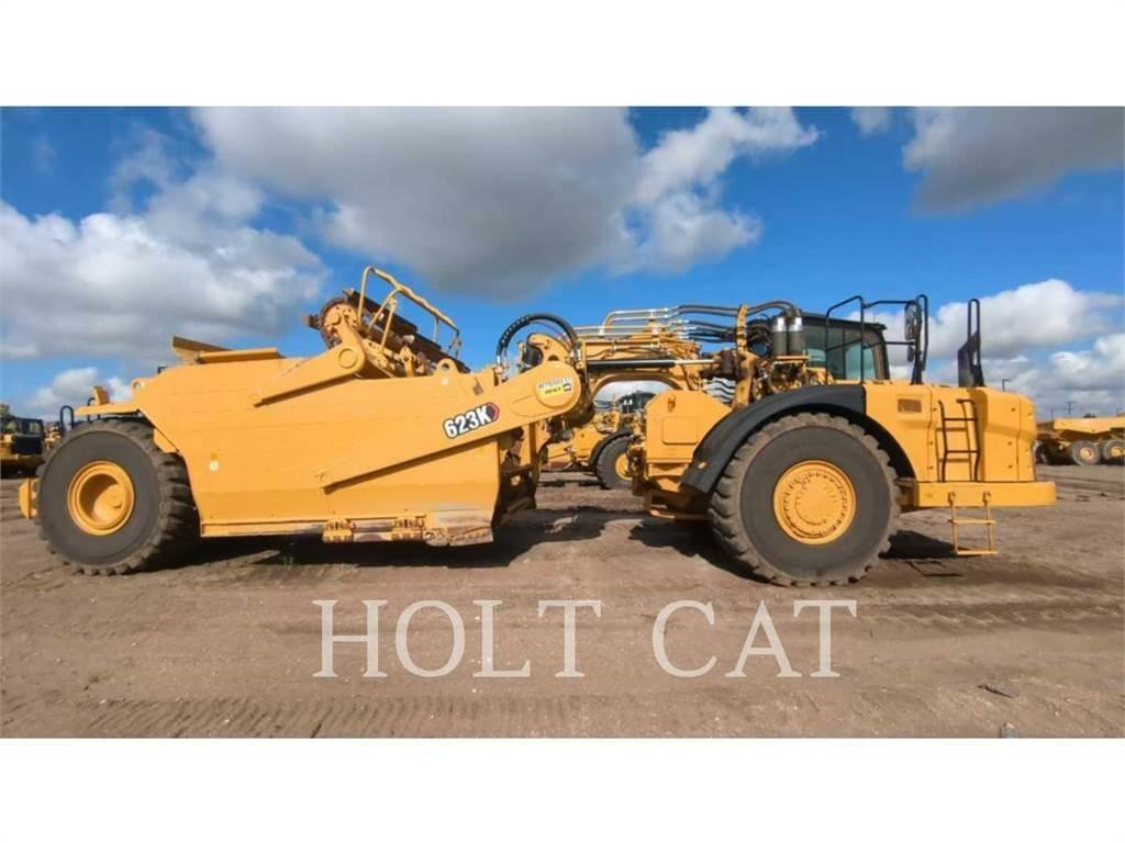 CAT 623K Skrejpre