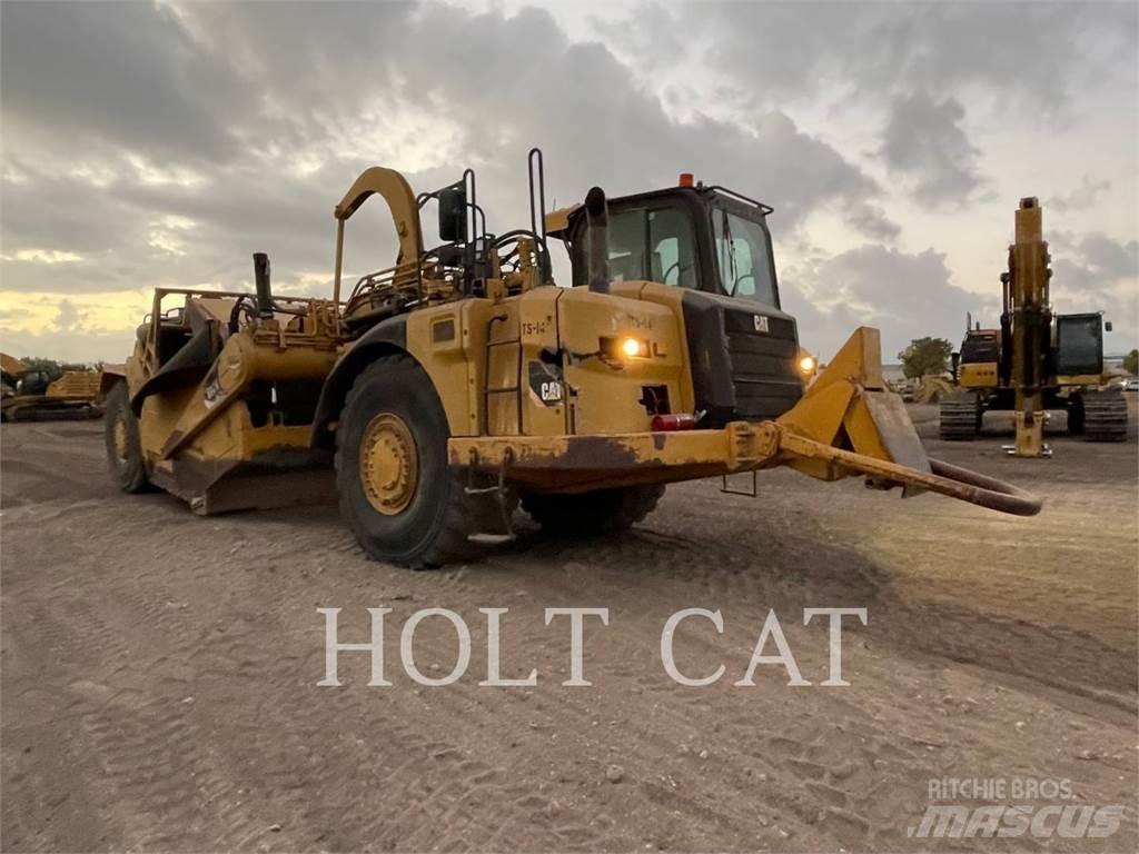 CAT 627H Skrejpre