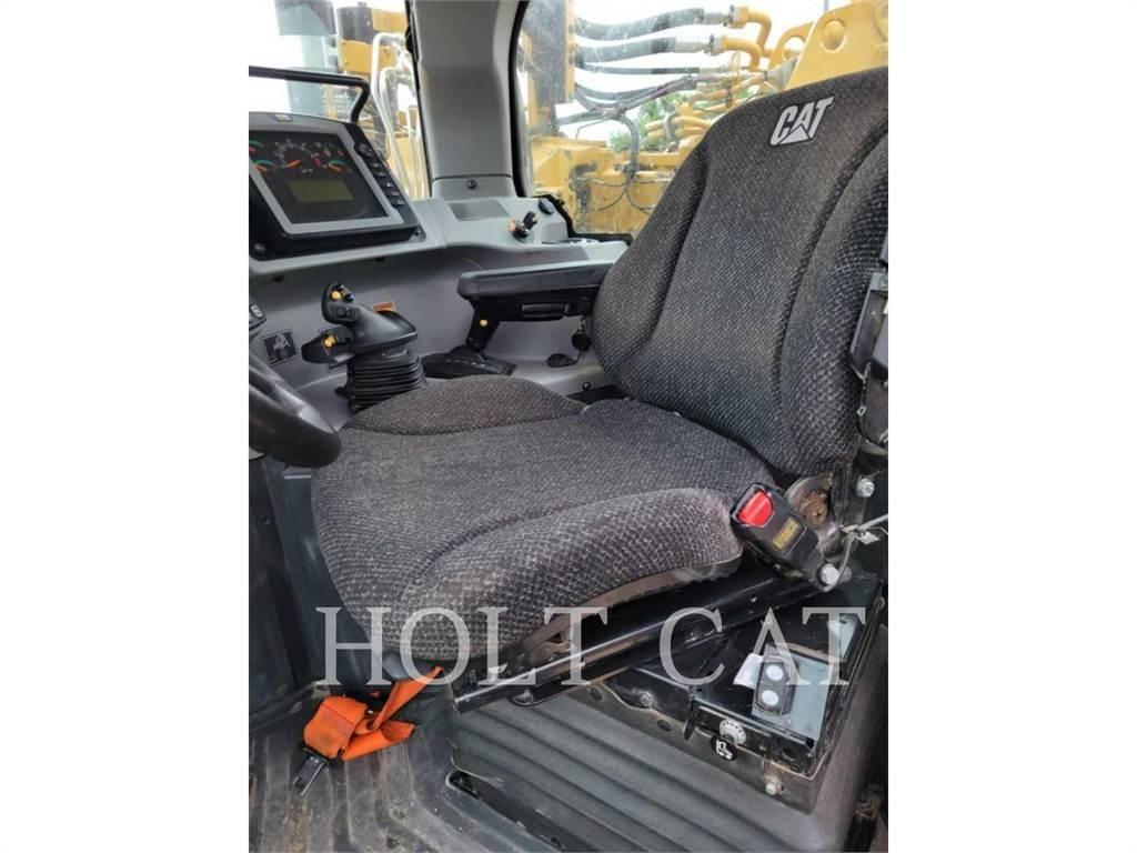 CAT 627K Skrejpre