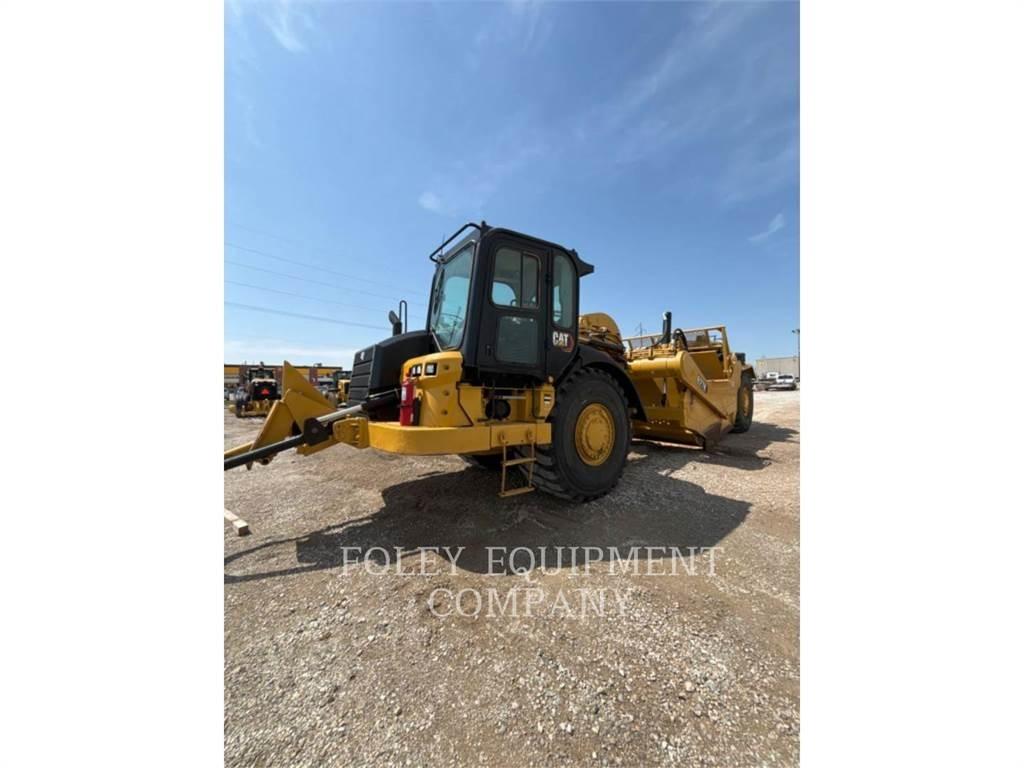 CAT 627K Skrejpre