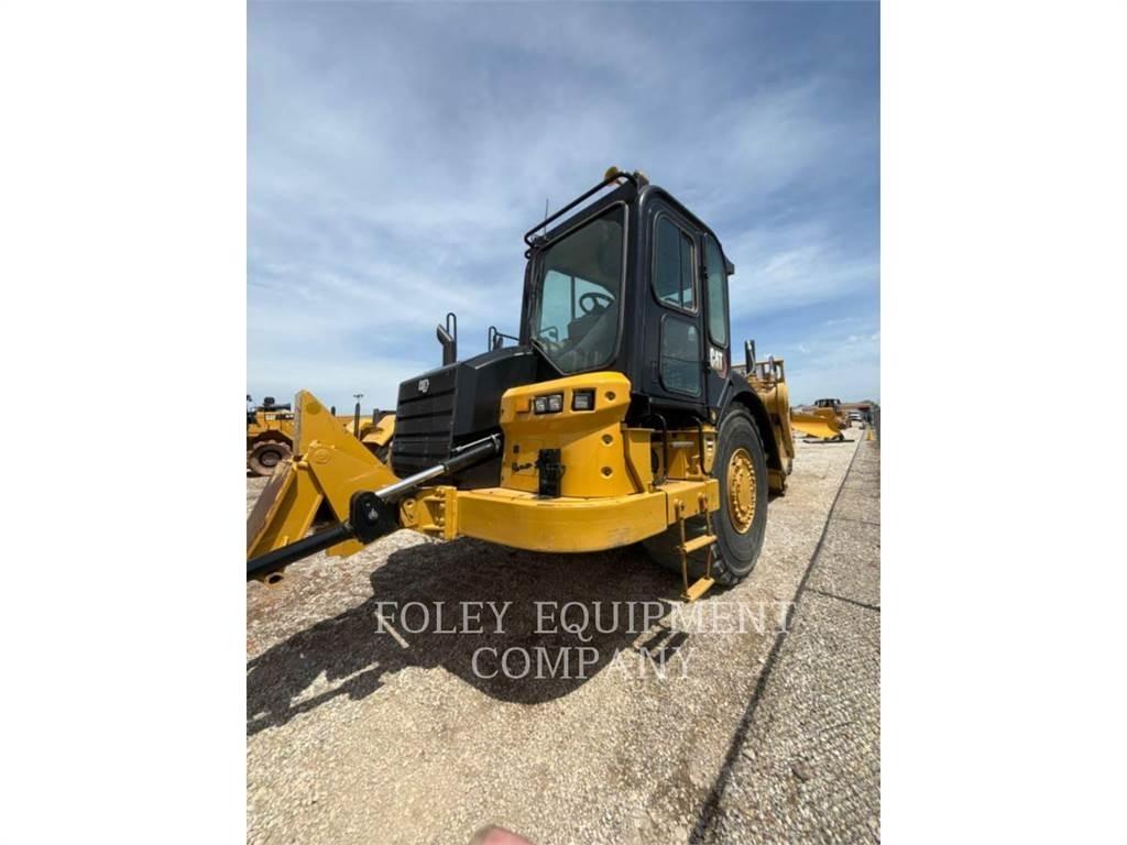 CAT 627K Pásové rýpadlá