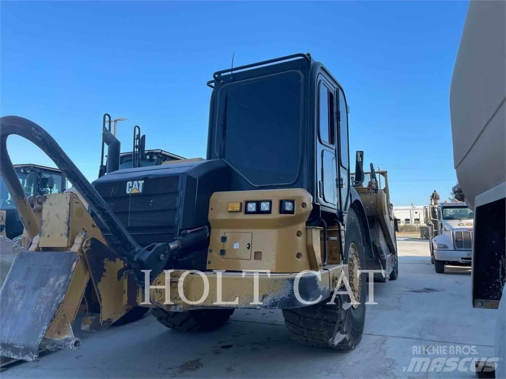 CAT 627K Skrejpre