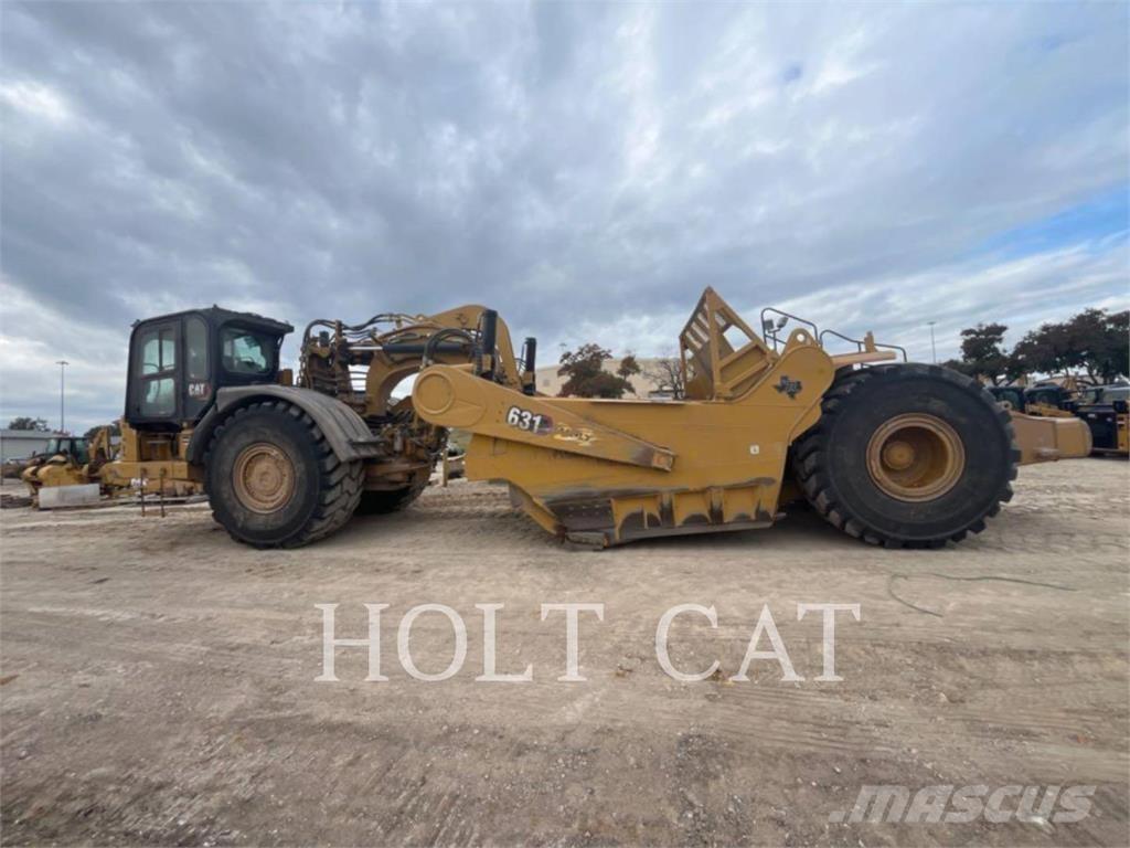 CAT 631 Skrejpre