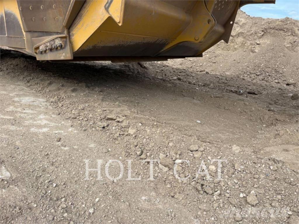 CAT 631 Skrejpre