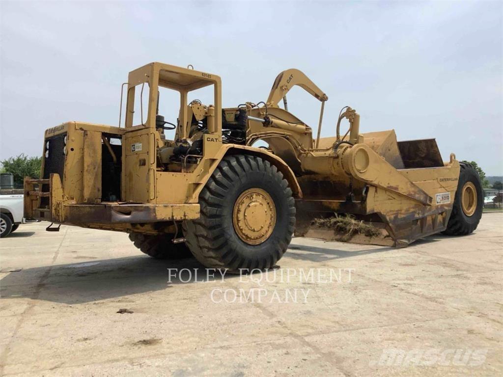 CAT 631D Skrejpre