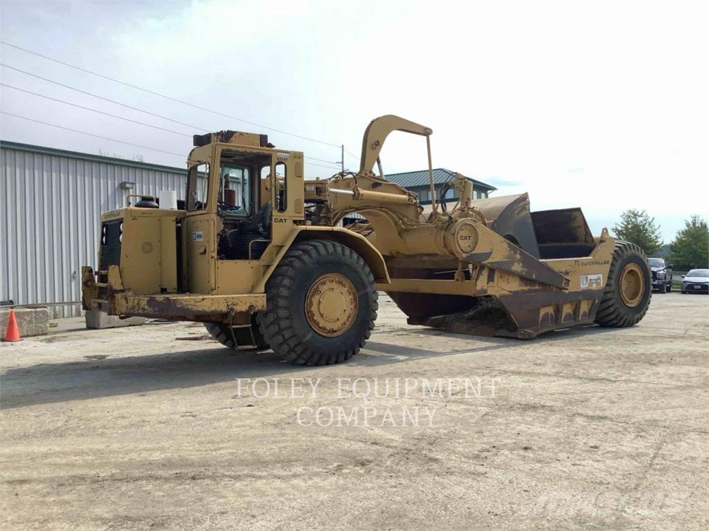 CAT 631D Skrejpre