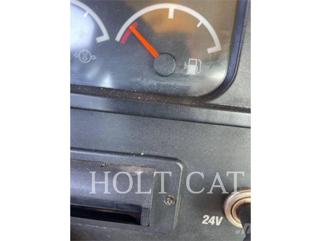 CAT 631G Skrejpre