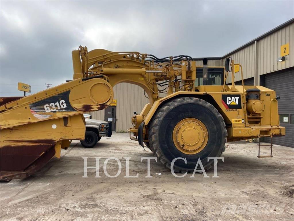 CAT 631G Skrejpre