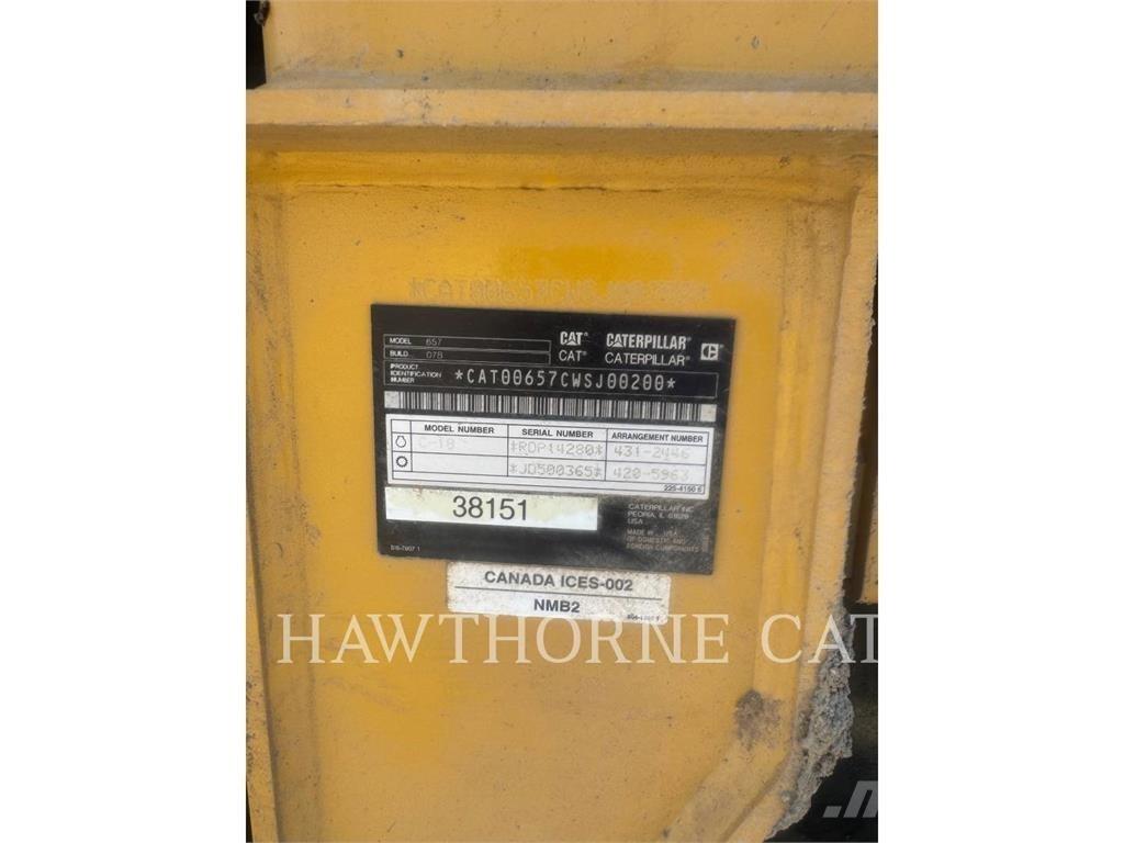 CAT 657 Skrejpre