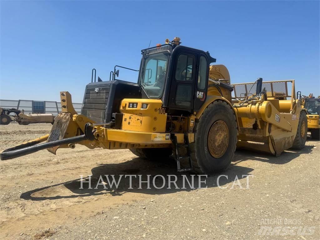 CAT 657 Skrejpre