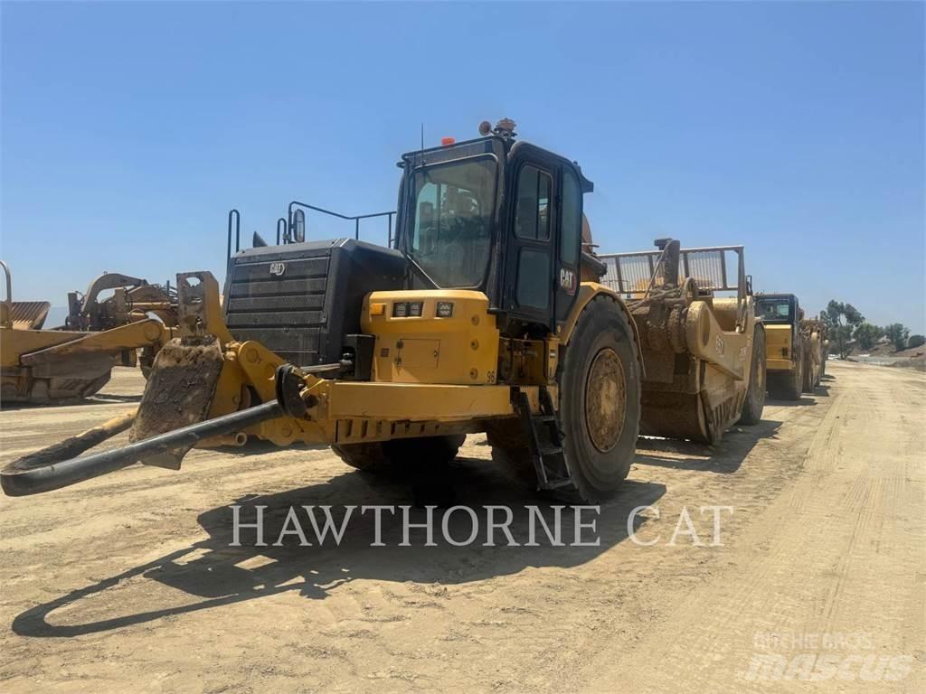 CAT 657 Skrejpre