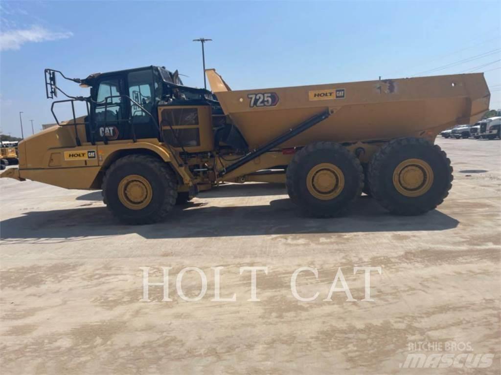 CAT 725 Kĺbové nákladné autá