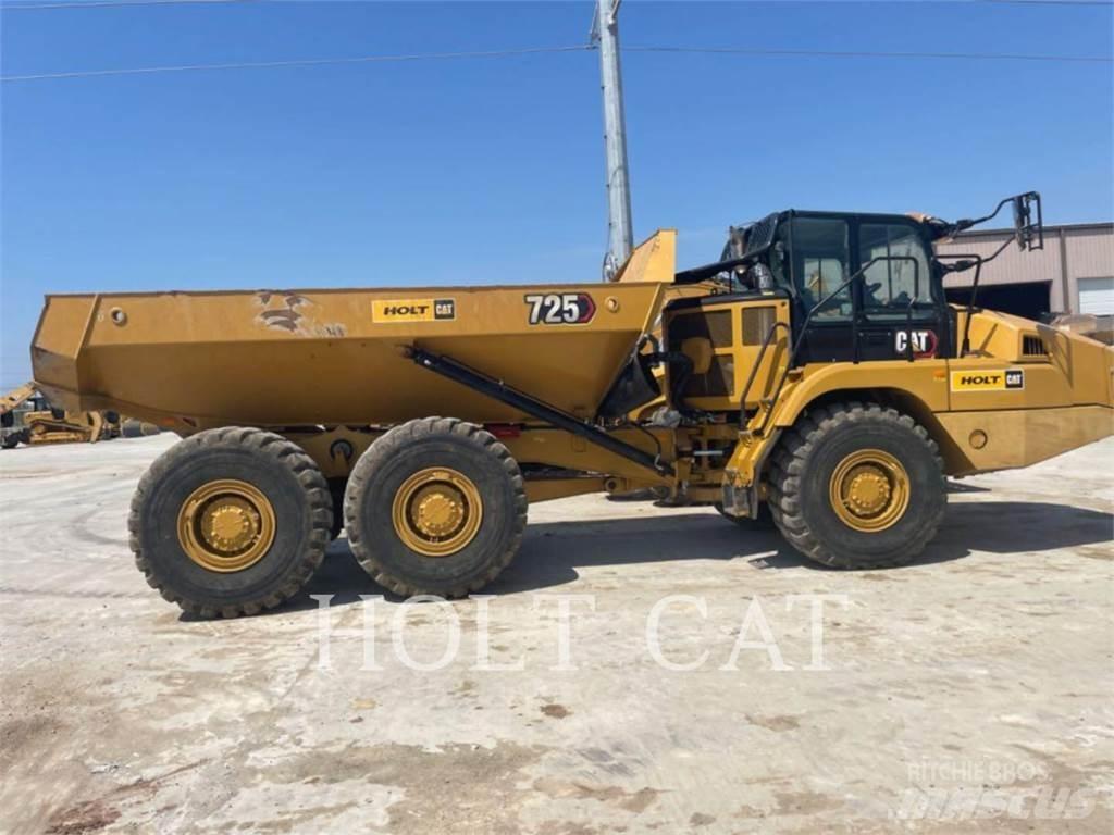 CAT 725 Kĺbové nákladné autá
