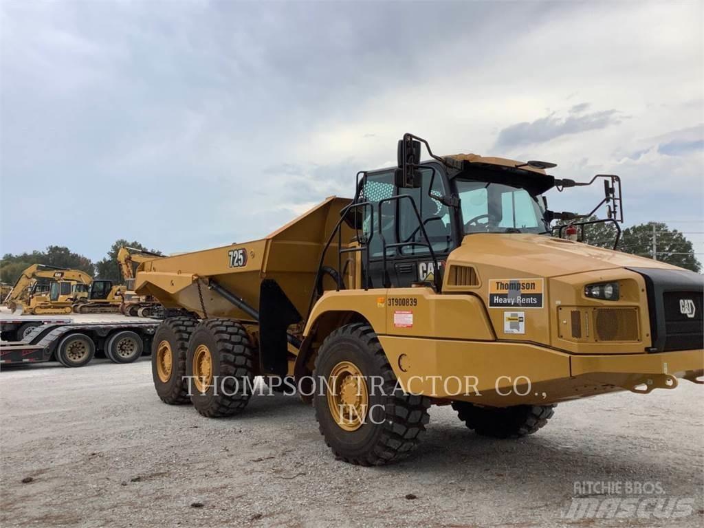 CAT 725 Kĺbové nákladné autá