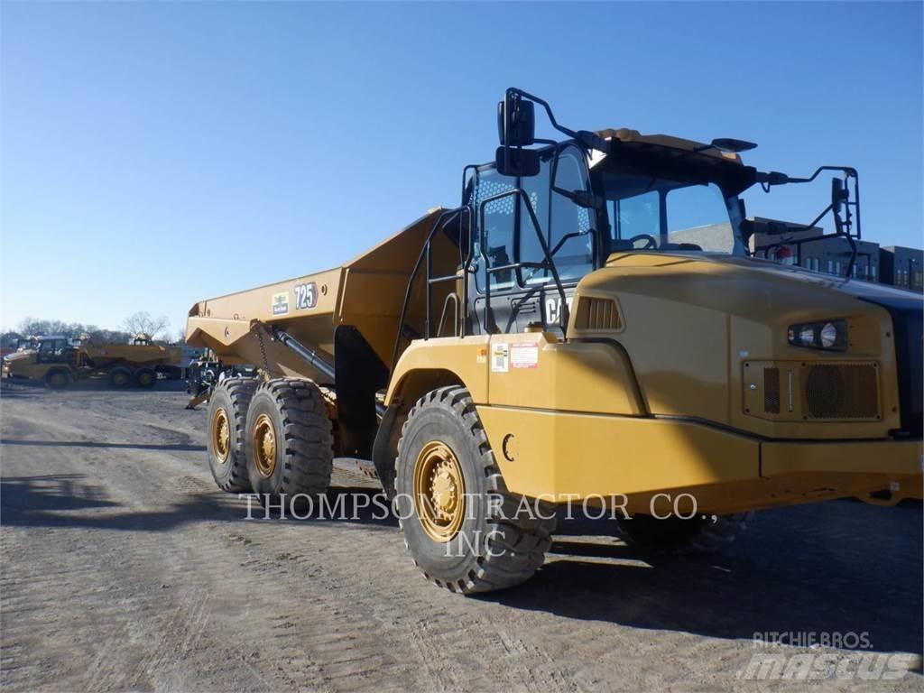 CAT 725 Kĺbové nákladné autá