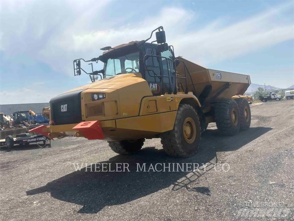 CAT 725 Kĺbové nákladné autá