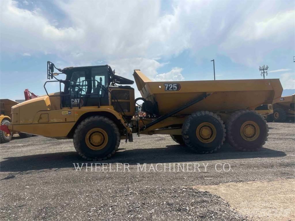 CAT 725 Kĺbové nákladné autá