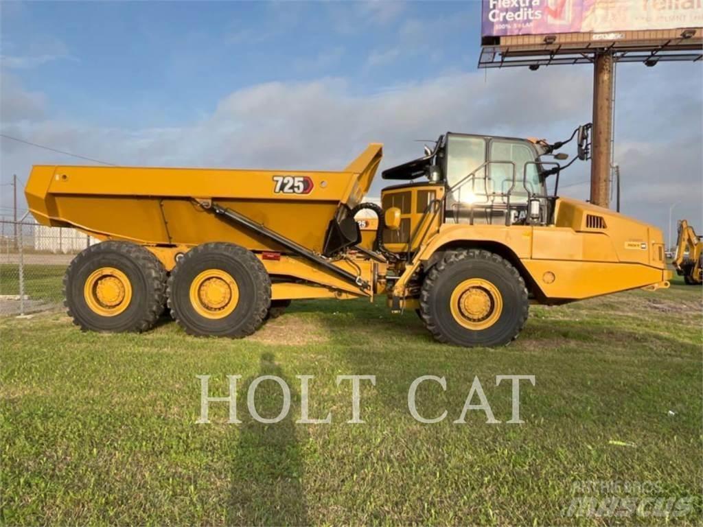 CAT 725 Kĺbové nákladné autá