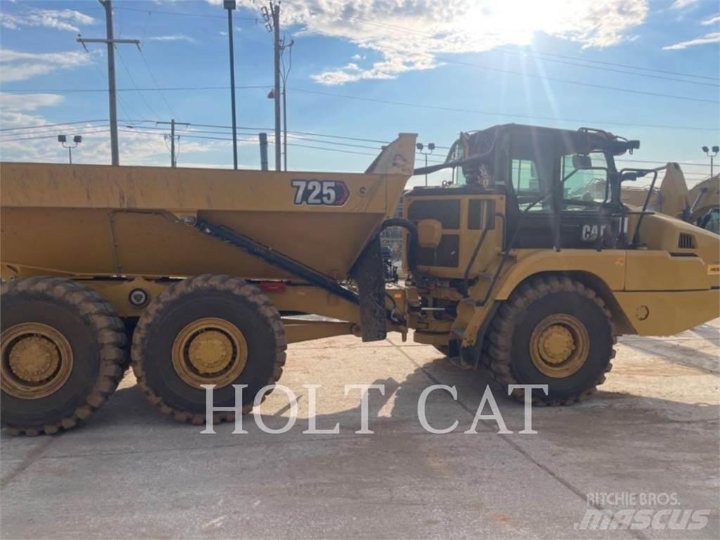CAT 725 Kĺbové nákladné autá