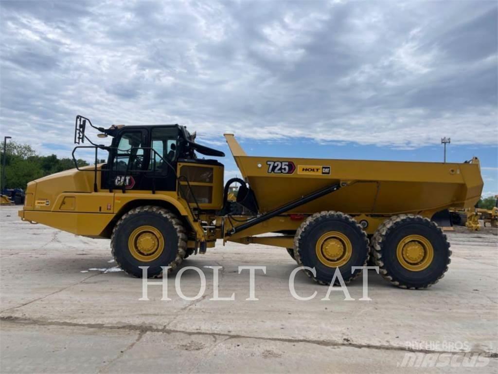 CAT 725 Kĺbové nákladné autá