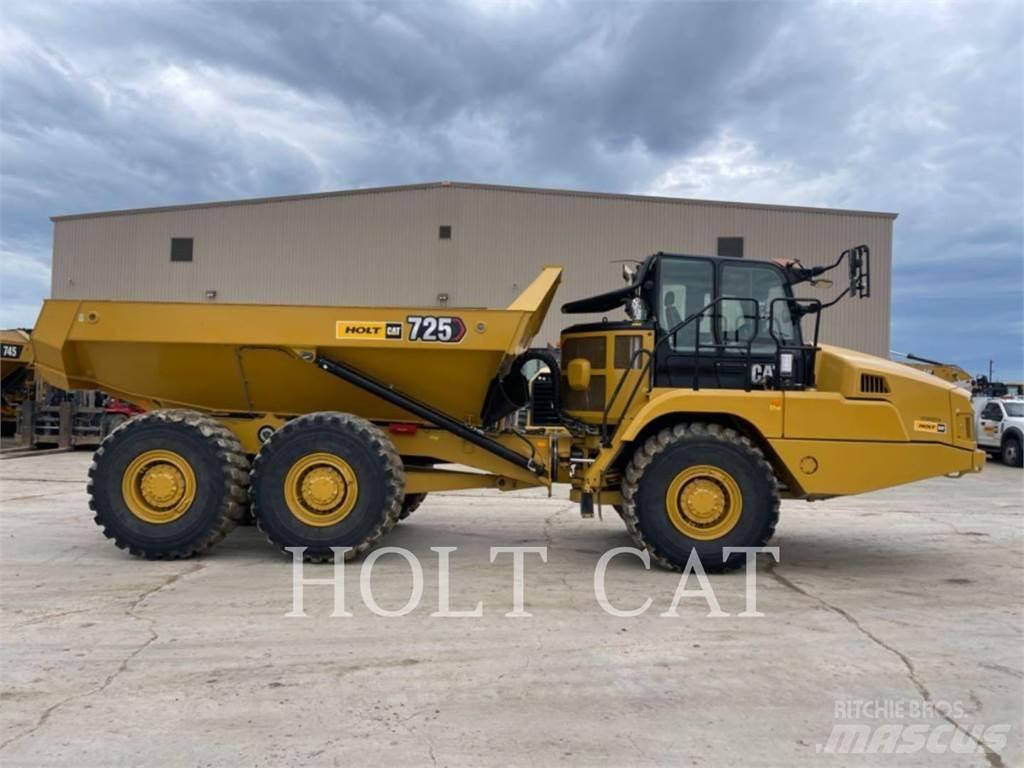 CAT 725 Kĺbové nákladné autá