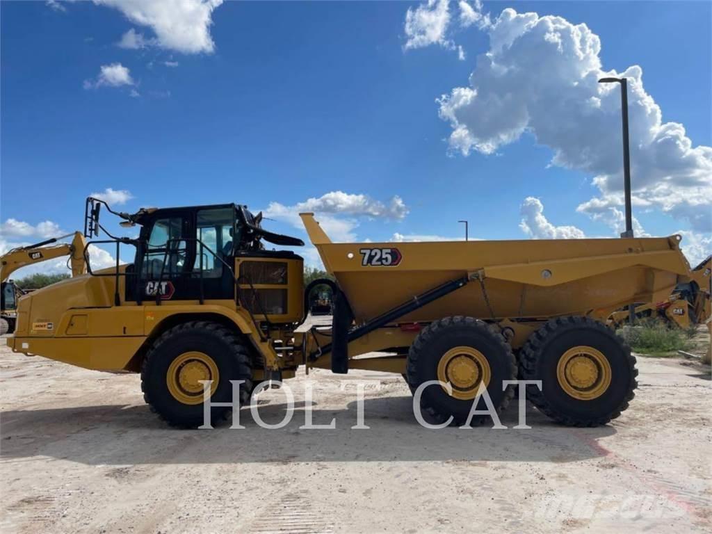 CAT 725 Kĺbové nákladné autá