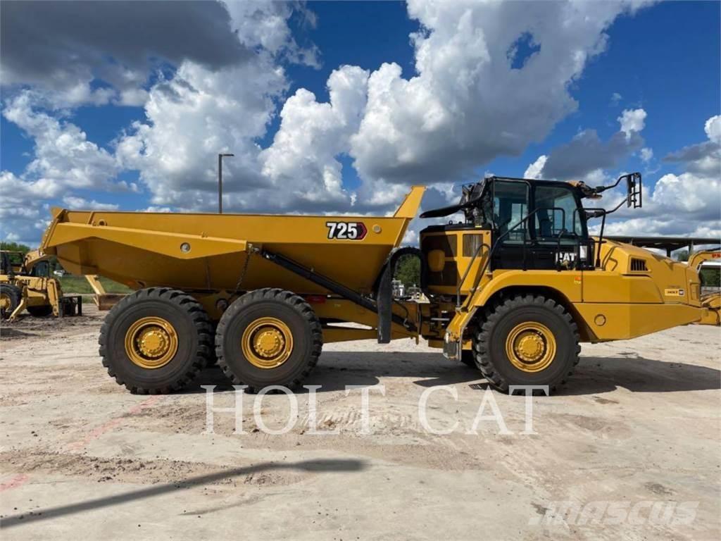 CAT 725 Kĺbové nákladné autá