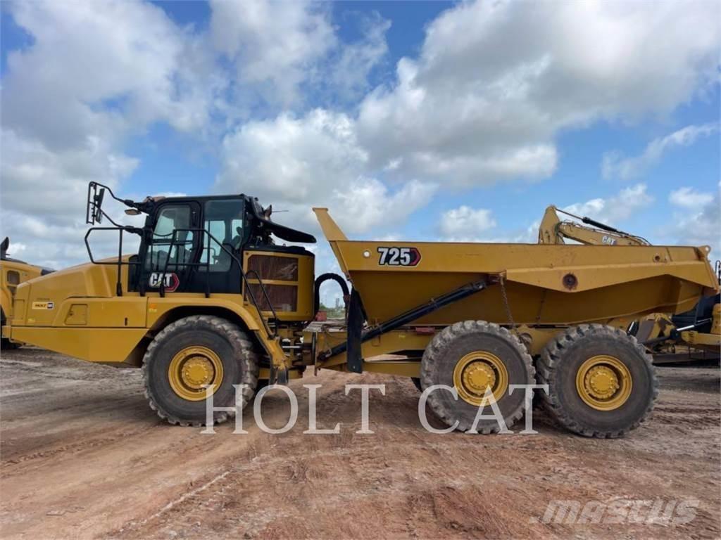 CAT 725 Kĺbové nákladné autá