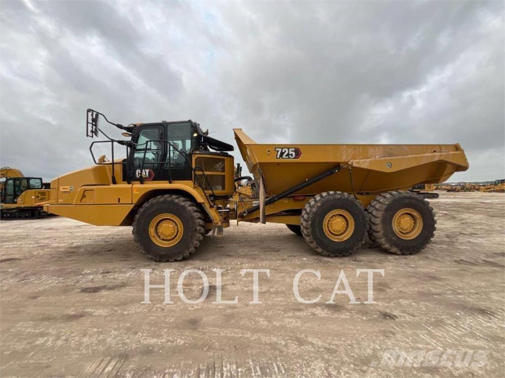 CAT 725 Kĺbové nákladné autá