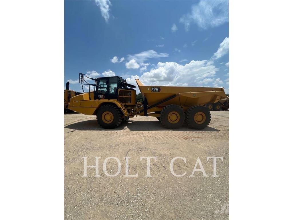 CAT 725 Kĺbové nákladné autá