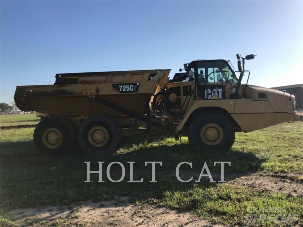 CAT 725C Kĺbové nákladné autá