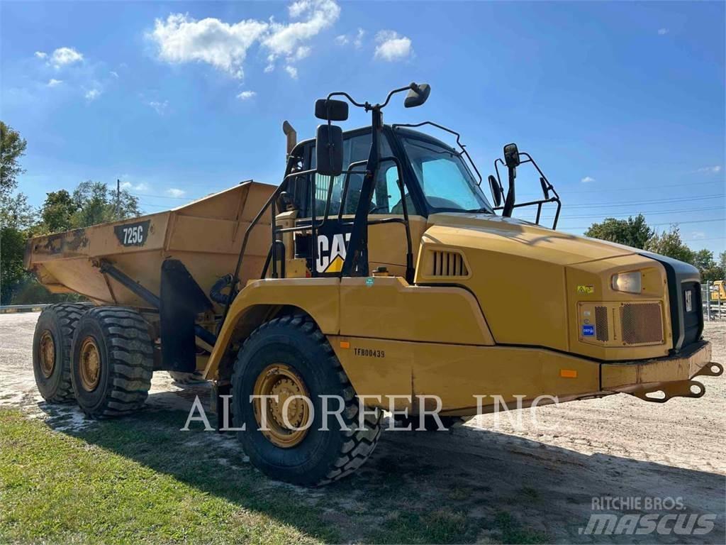 CAT 725C Kĺbové nákladné autá