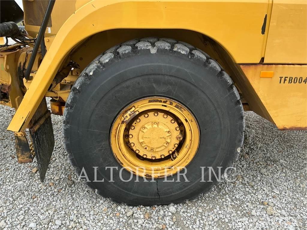 CAT 725C Kĺbové nákladné autá