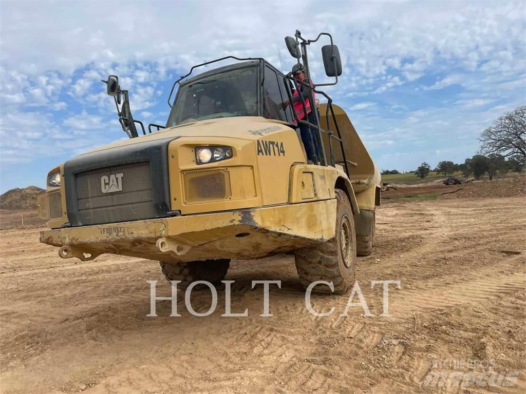 CAT 725C Kĺbové nákladné autá
