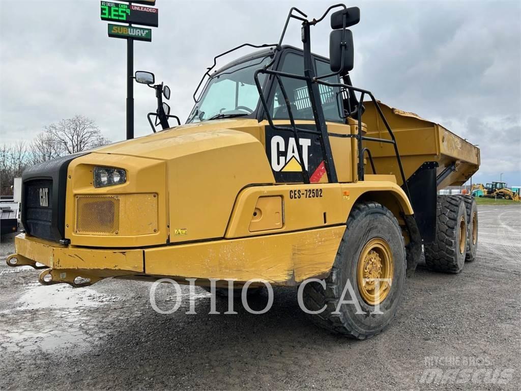 CAT 725C Kĺbové nákladné autá