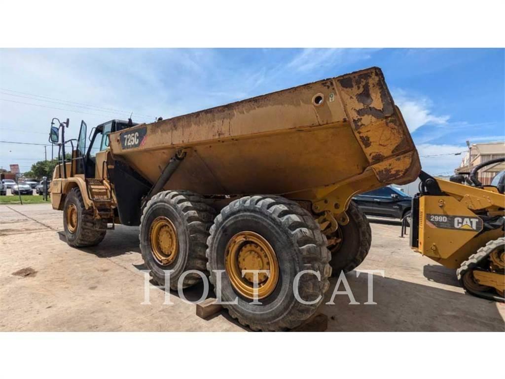 CAT 725C Kĺbové nákladné autá
