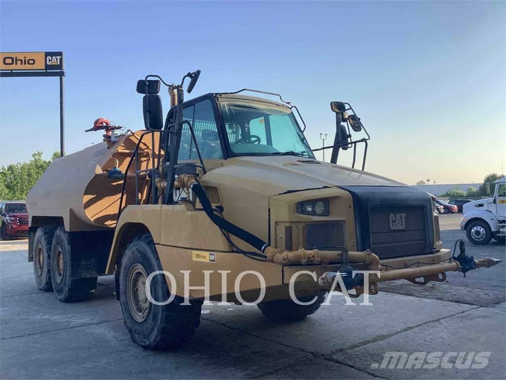 CAT 725C WT Kĺbové nákladné autá