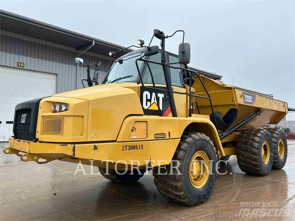 CAT 725C2 Kĺbové nákladné autá