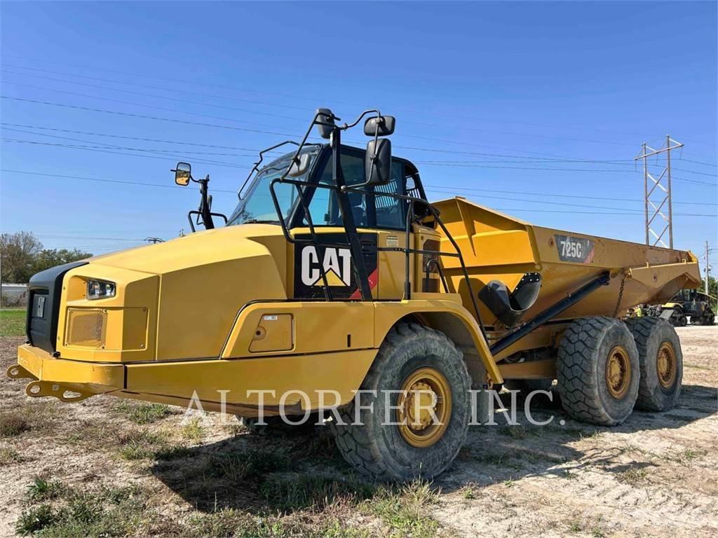 CAT 725C2 Kĺbové nákladné autá