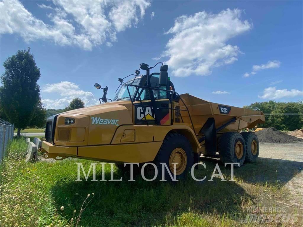 CAT 725C2 Kĺbové nákladné autá