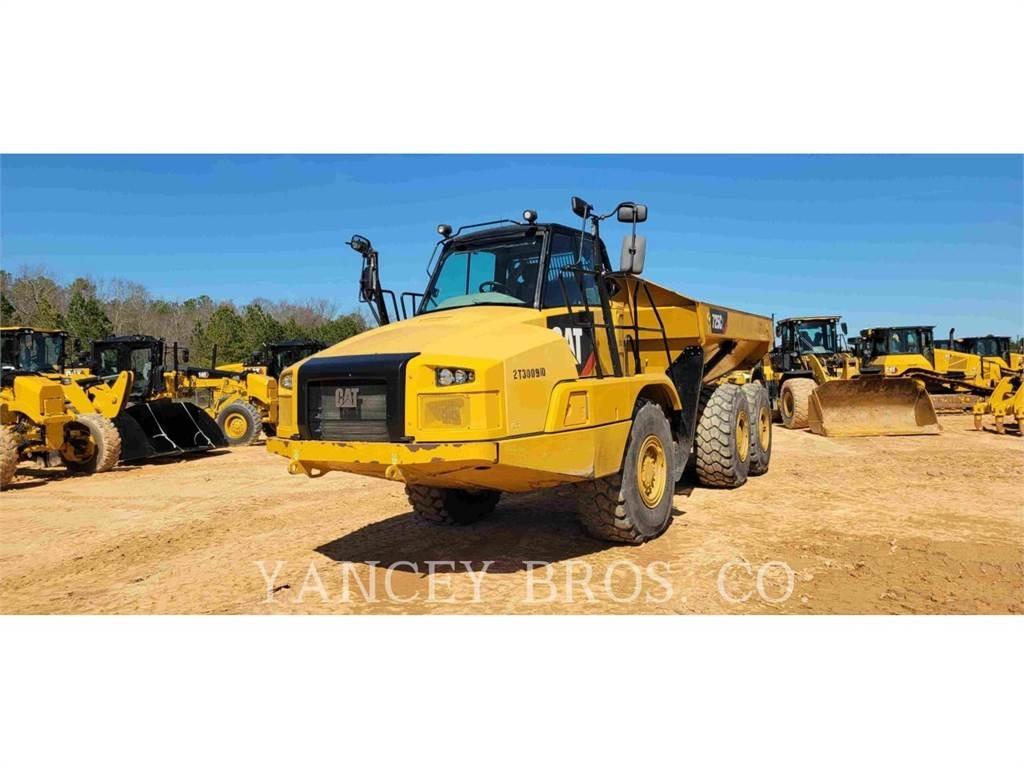 CAT 725C2 Kĺbové nákladné autá