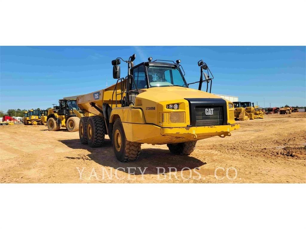 CAT 725C2 Kĺbové nákladné autá