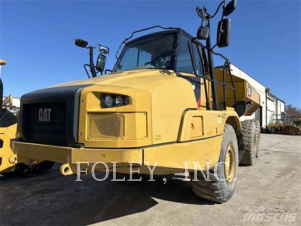 CAT 725C2 Kĺbové nákladné autá