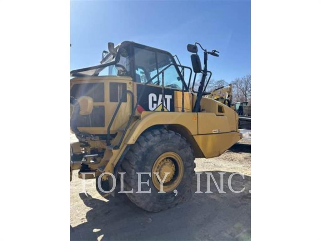 CAT 725C2 Kĺbové nákladné autá