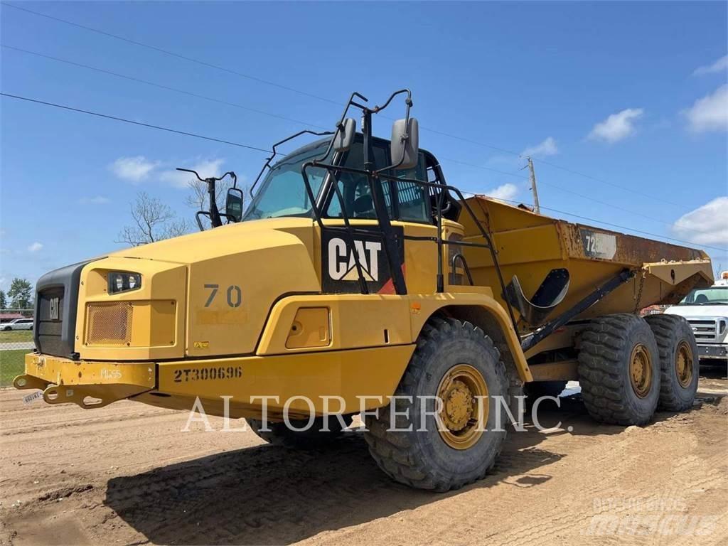 CAT 725C2 Kĺbové nákladné autá