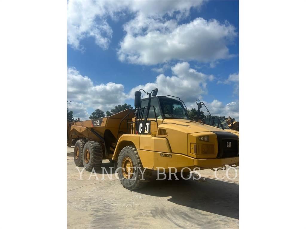 CAT 725C2 Kĺbové nákladné autá