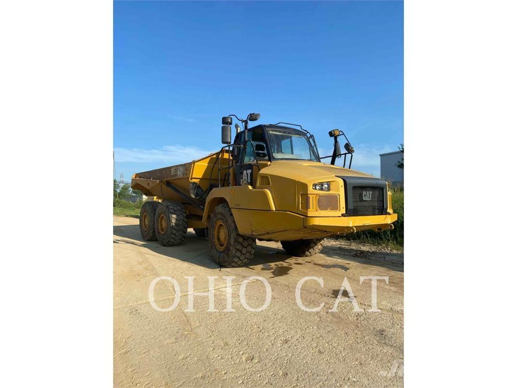 CAT 725C2 Kĺbové nákladné autá